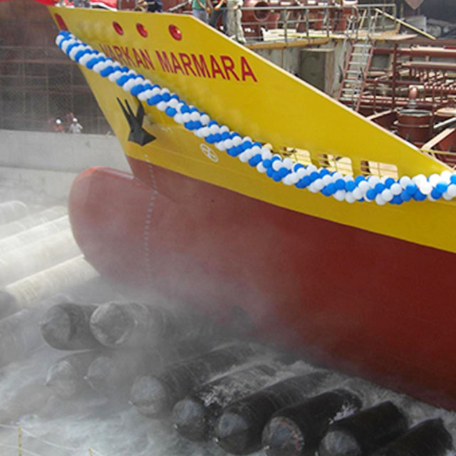 Marine pneumatic rubber airbag balloon for salvage